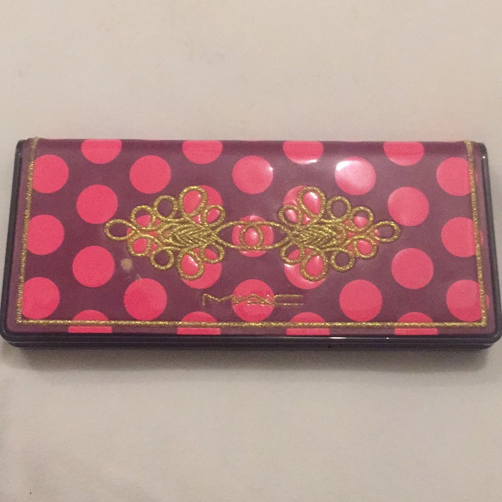 Mac eyeshadow palette